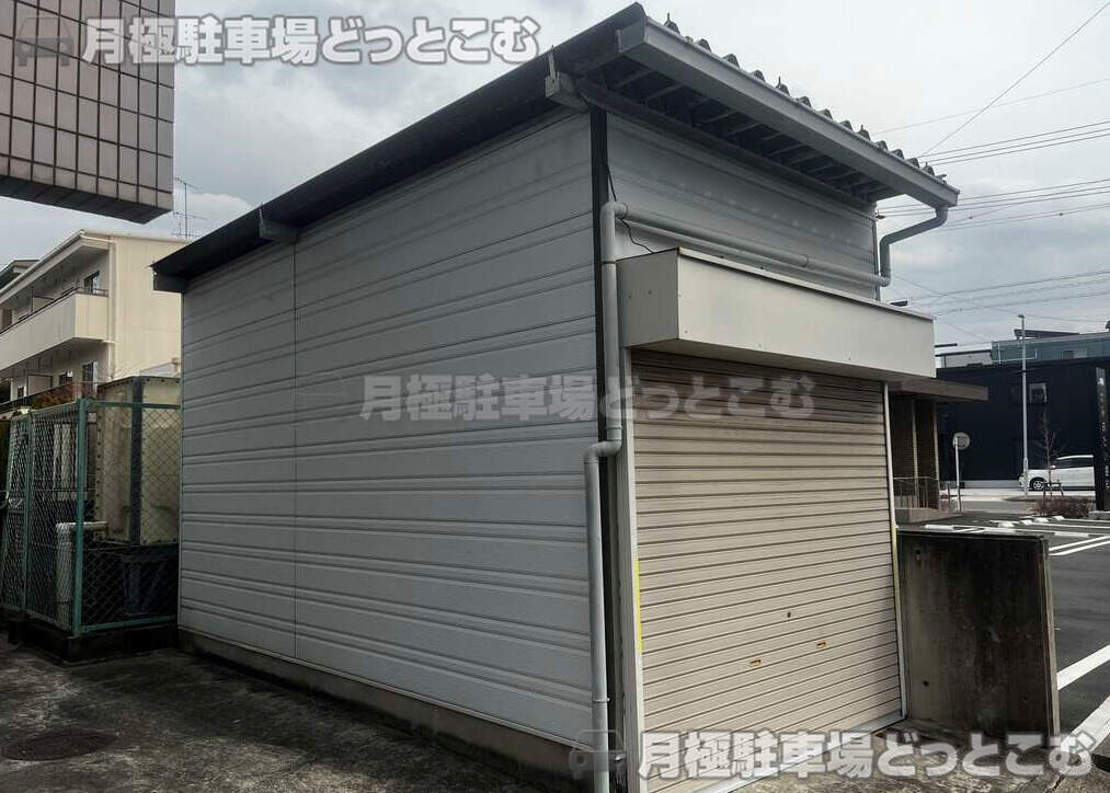 名古屋市西区上小田井二丁目218の月極駐車場2