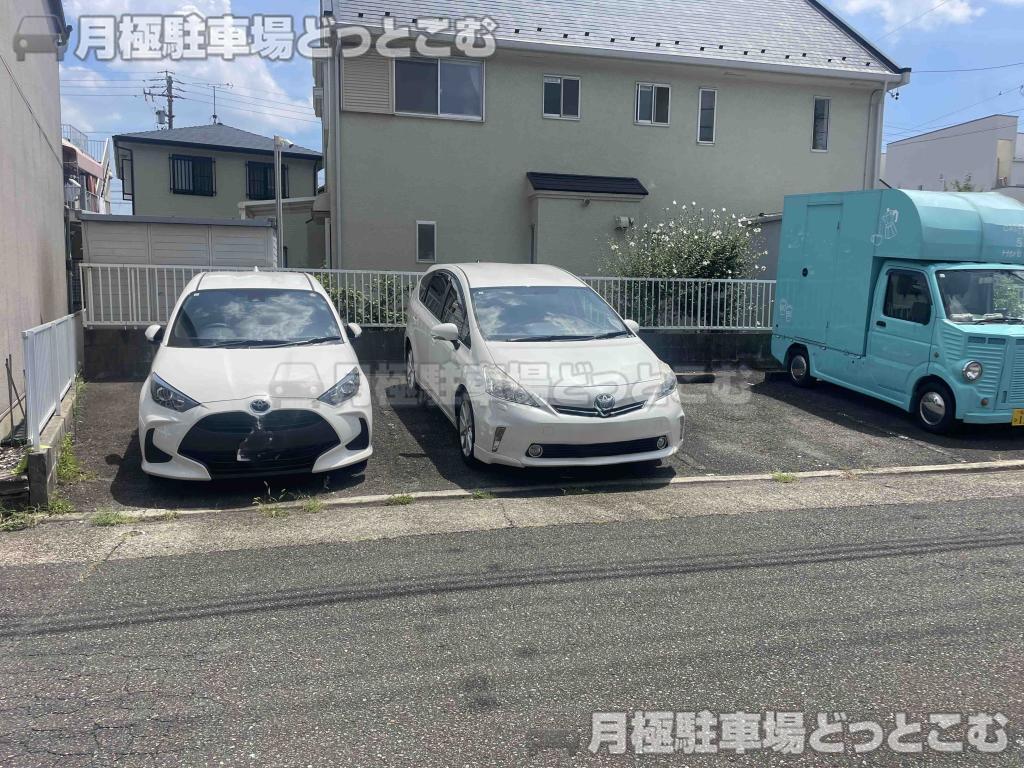 名古屋市中村区中村本町2丁目89の月極駐車場2