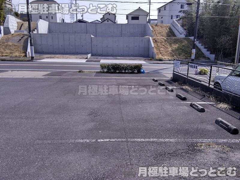 名古屋市緑区有松愛宕1207の月極駐車場3