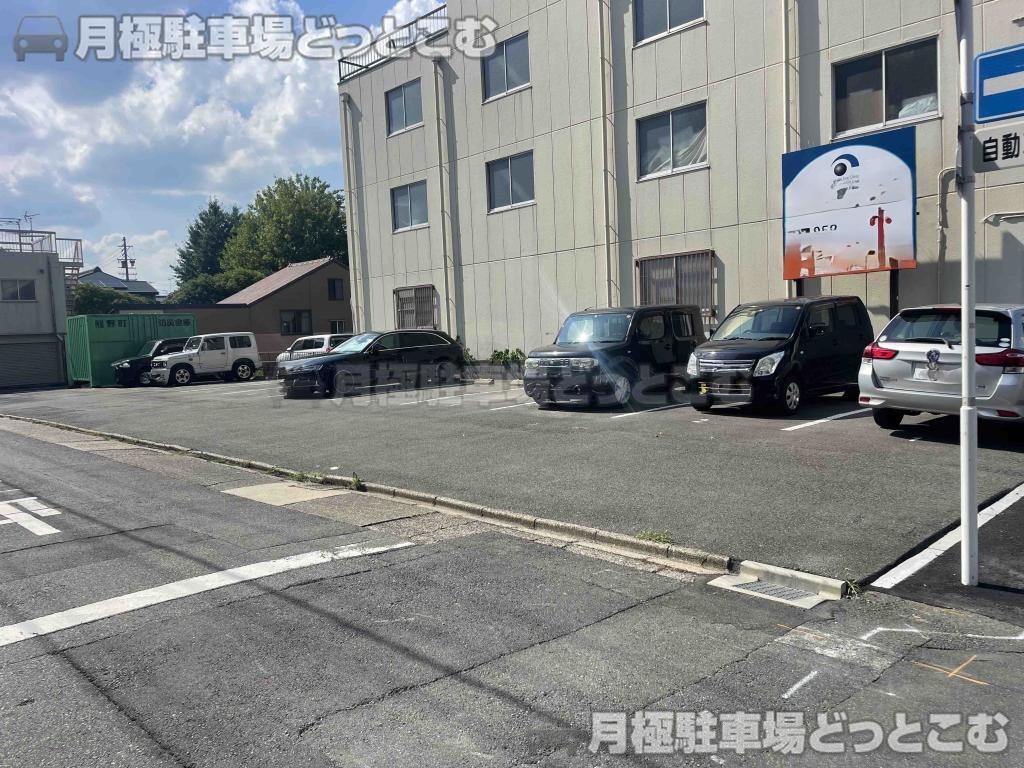 名古屋市中村区黄金通4丁目-18の月極駐車場6
