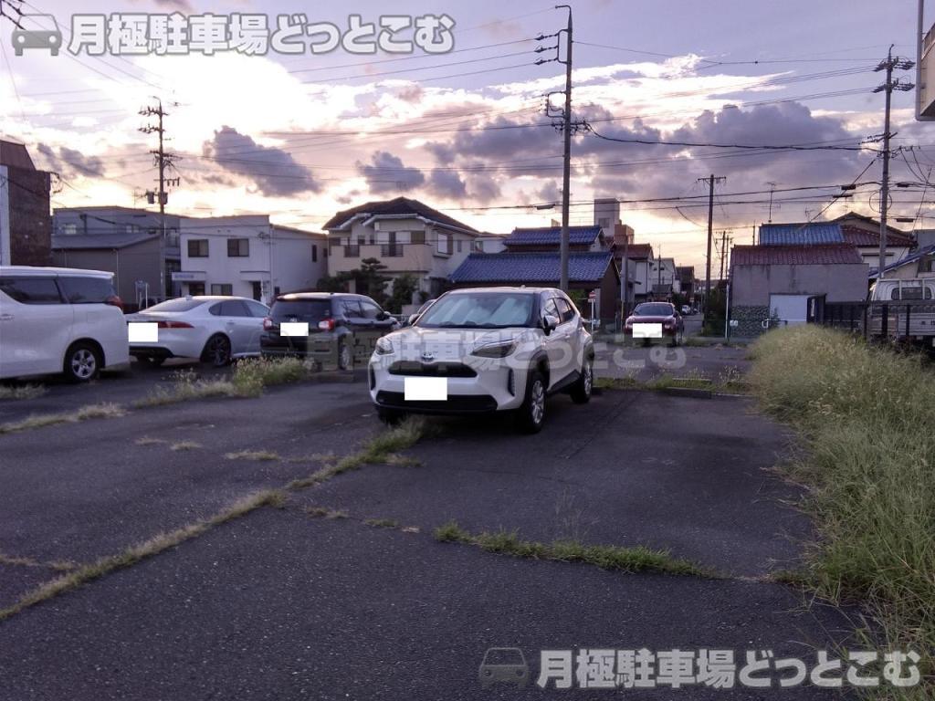 名古屋市西区中小田井3丁目405の月極駐車場5