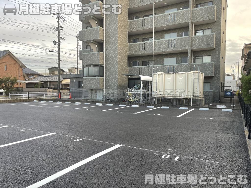 清須市土田1丁目4番5の月極駐車場5