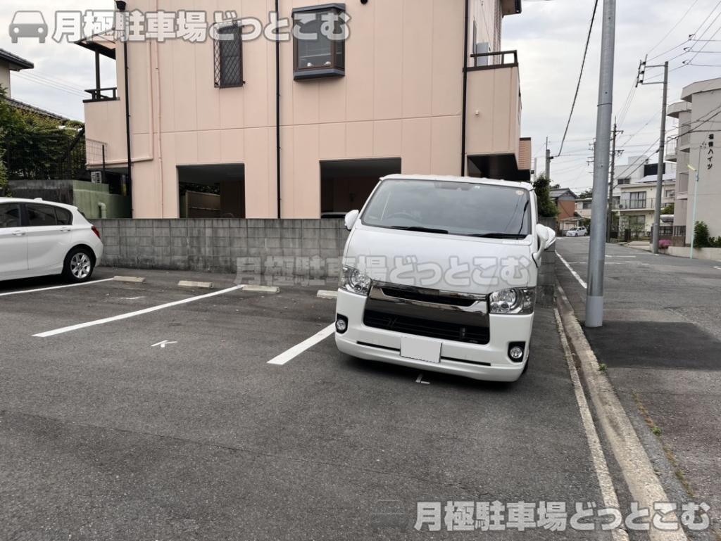 名古屋市北区福徳町1丁目25の月極駐車場3