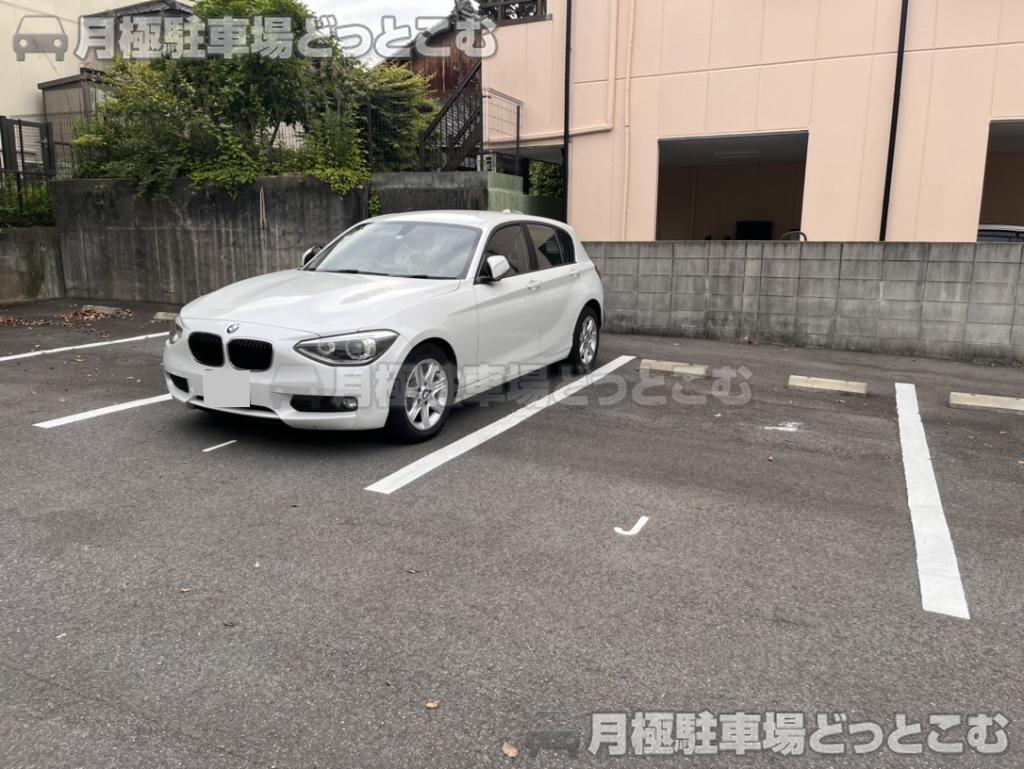 名古屋市北区福徳町1丁目25の月極駐車場4