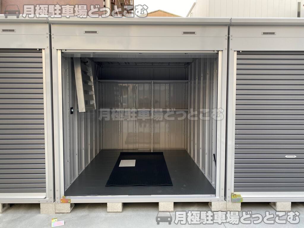 名古屋市中川区山王1丁目4-13の月極駐車場2