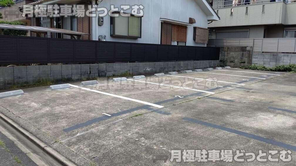 名古屋市熱田区二番1丁目114の月極駐車場2