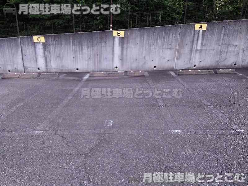 名古屋市緑区桃山4丁目349の月極駐車場3