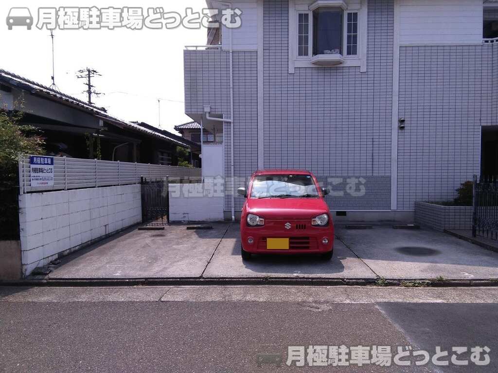 名古屋市中川区中須町辻ノ上150-35の月極駐車場1
