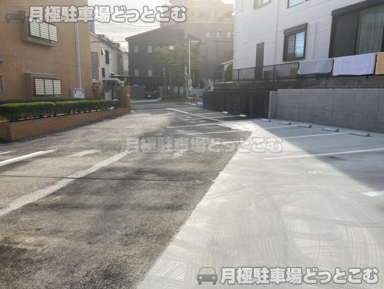 名古屋市名東区一社4丁目202の月極駐車場3