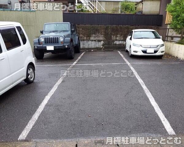 名古屋市緑区鳴海町上汐田467-2の月極駐車場2