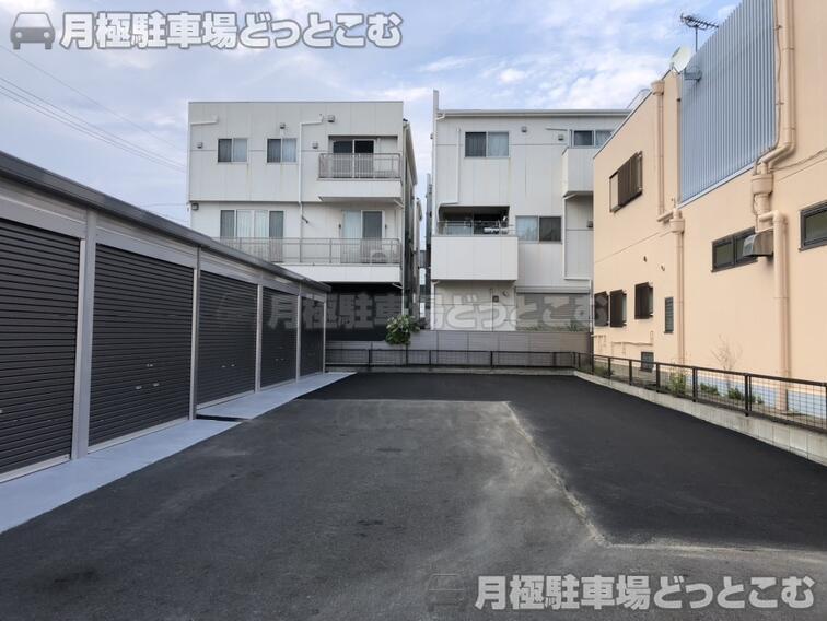 名古屋市南区中割町3丁目80,81の月極駐車場3