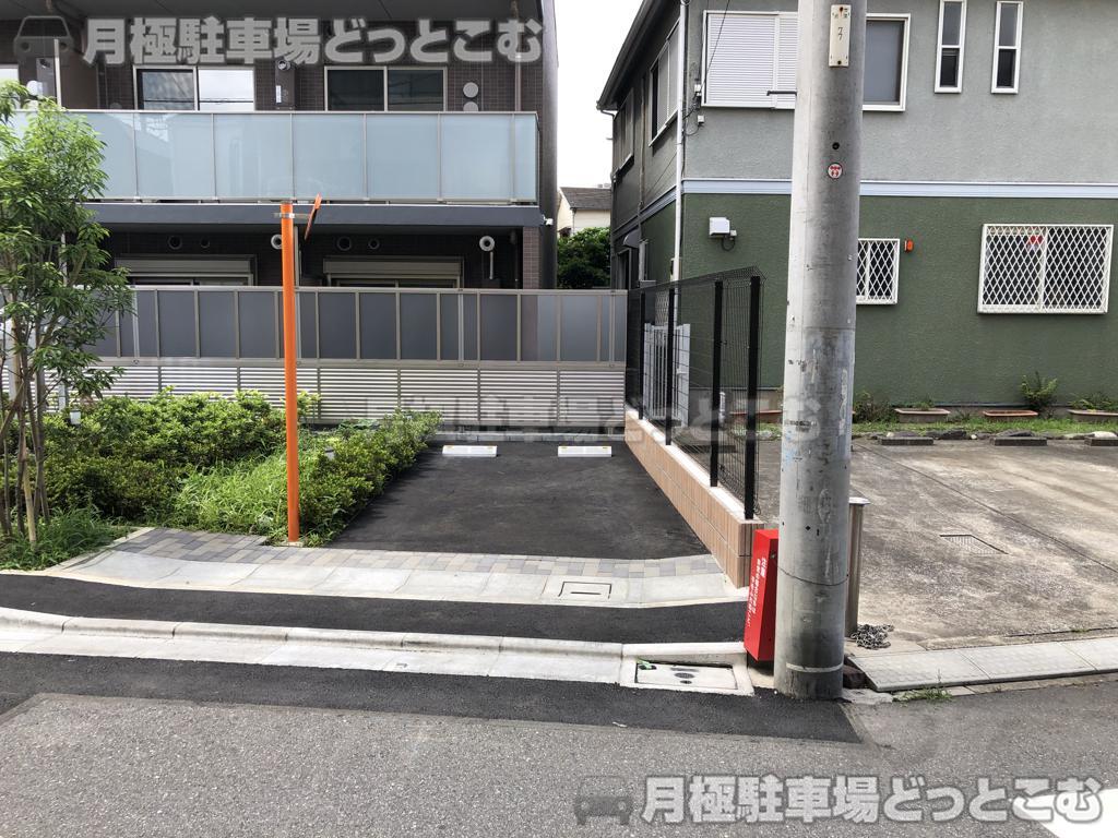 北区志茂5-26-9の月極駐車場2
