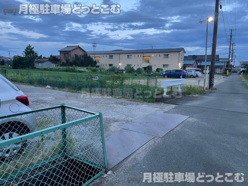 稲沢市日下部松野町2丁目208の月極駐車場6
