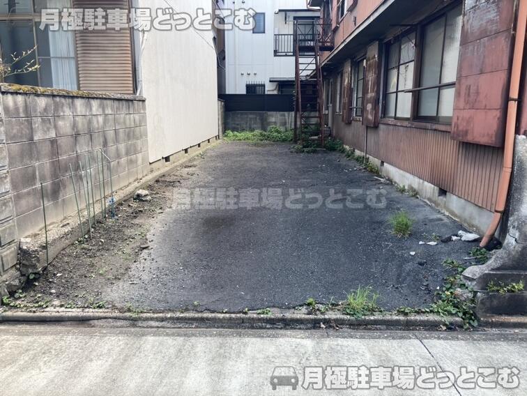 名古屋市中川区荒江町2815の月極駐車場3
