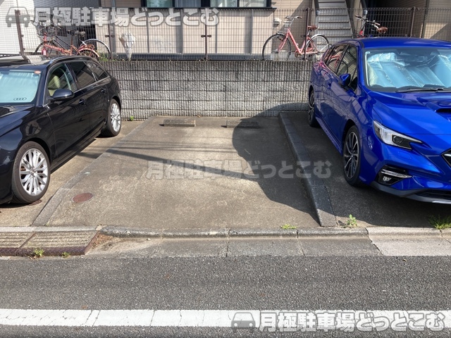 杉並区善福寺4丁目214-3の月極駐車場4