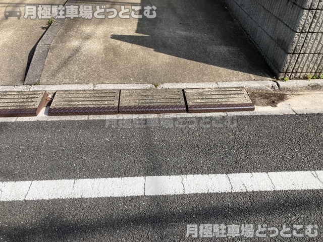 杉並区善福寺4丁目214-3の月極駐車場5