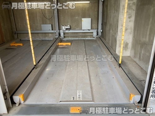 名古屋市千種区末盛通3-3-1の月極駐車場3