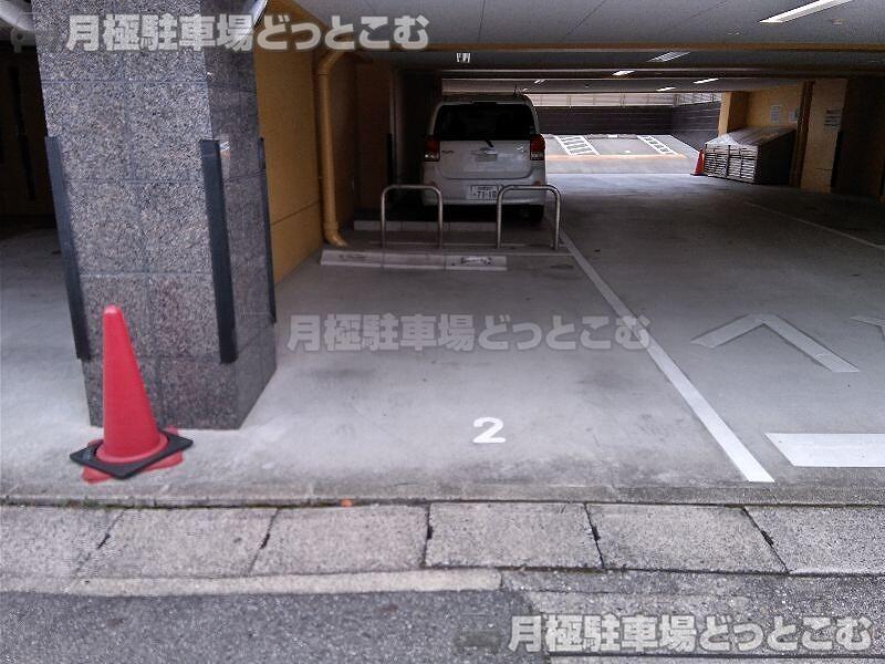 名古屋市名東区明が丘93の月極駐車場2