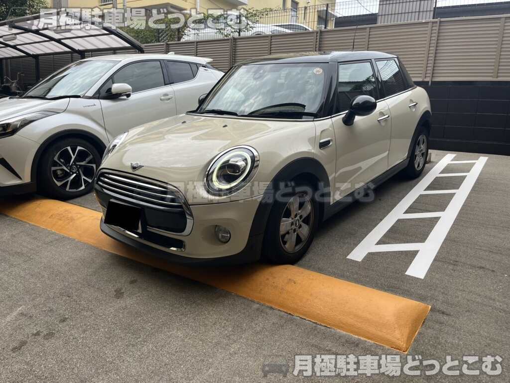 名古屋市名東区明が丘93の月極駐車場2