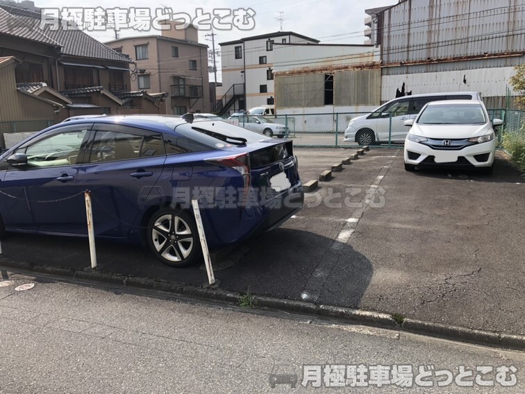 名古屋市西区栄生1丁目3011の月極駐車場2