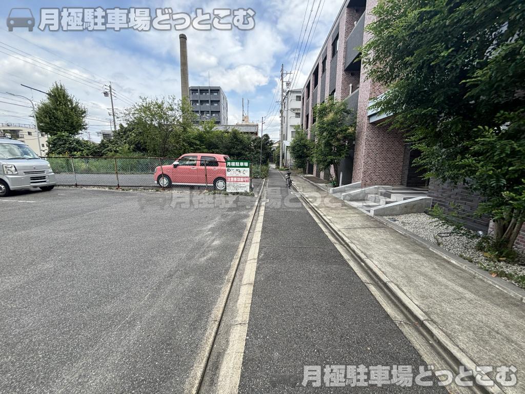 名古屋市東区黒門町120－5 の月極駐車場3