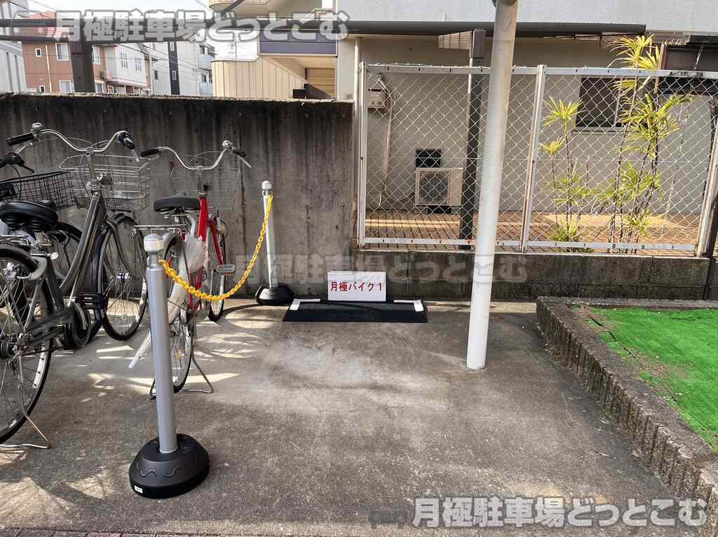 名古屋市昭和区五軒家町2-7の月極駐車場3