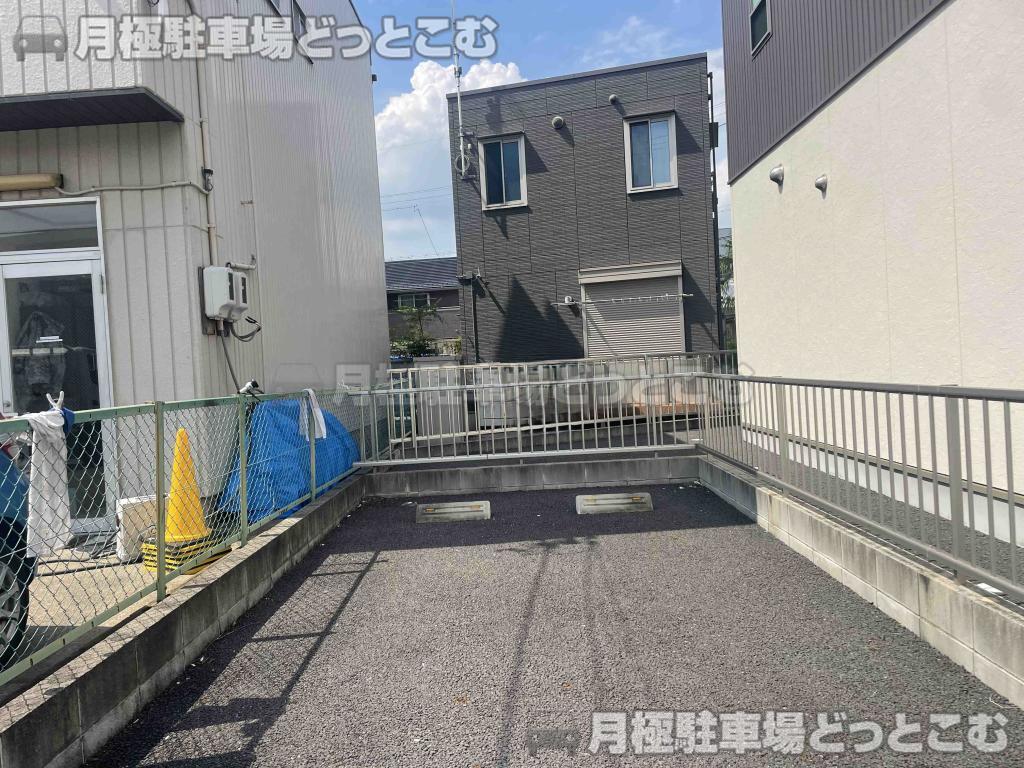 名古屋市中村区烏森町6丁目266の月極駐車場4