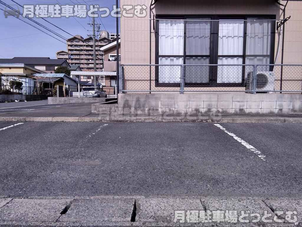 春日井市上条町3丁目127の月極駐車場2