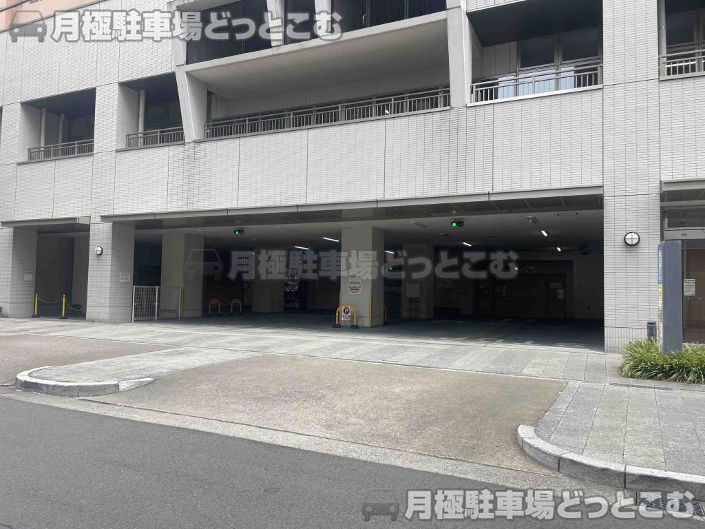 名古屋市中村区名駅5丁目33－10の月極駐車場3