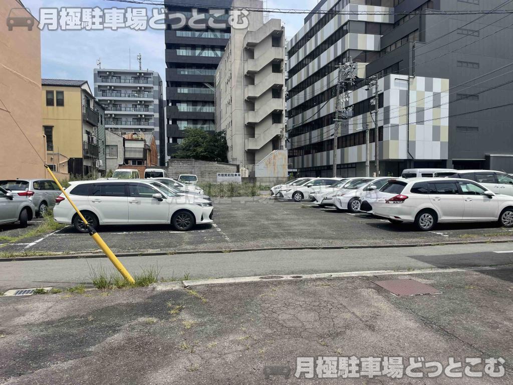 名古屋市中村区名駅5丁目6－4の月極駐車場6