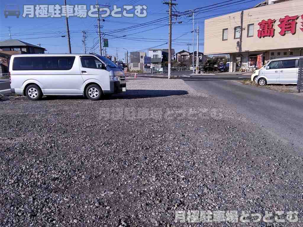 あま市甚目寺八尻68-1の月極駐車場3