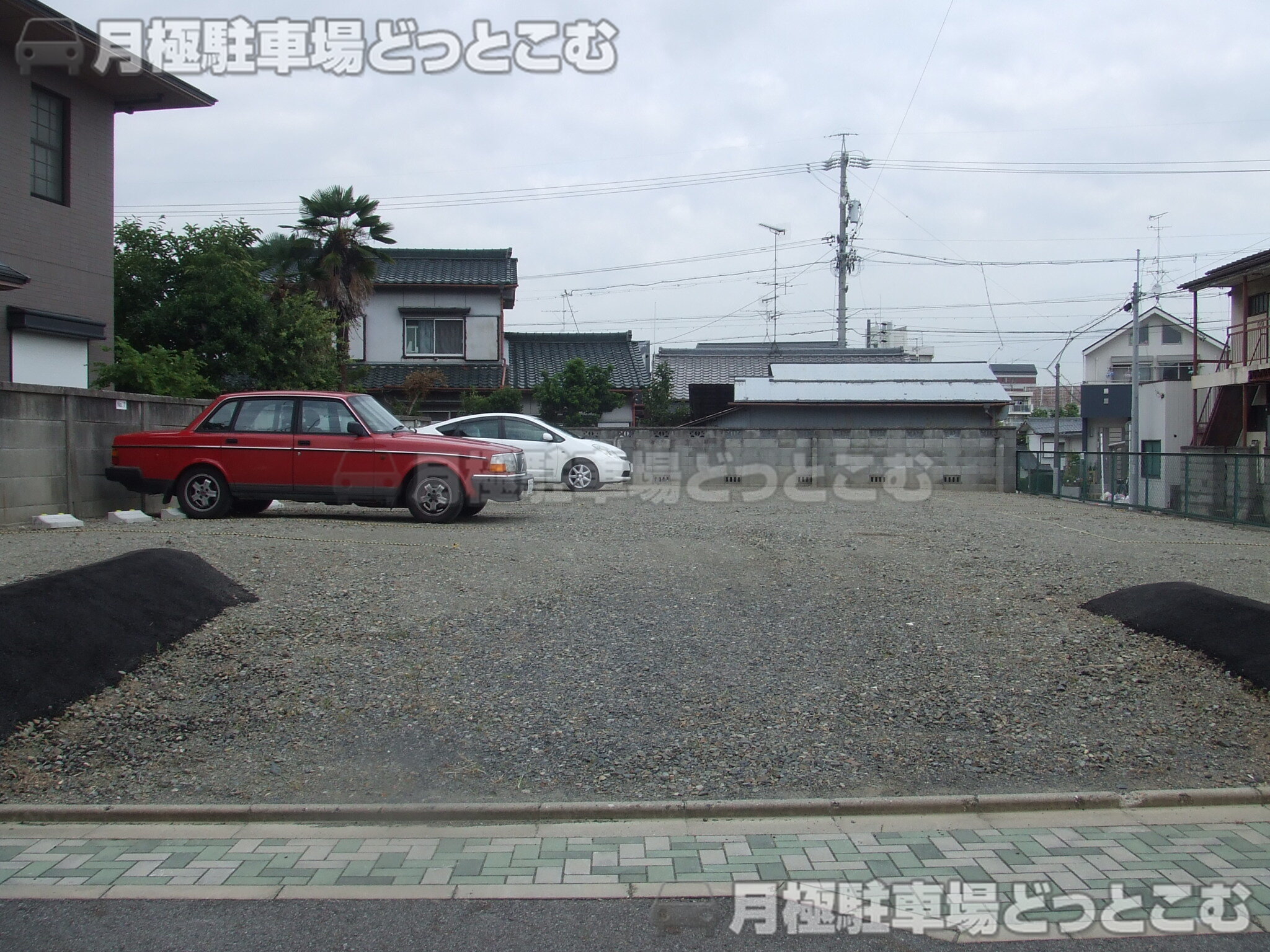 名古屋市千種区鍋屋上野町東脇1038の月極駐車場1