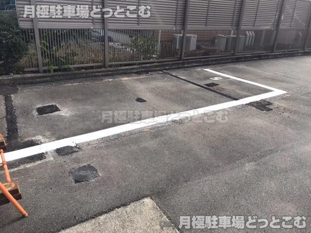 名古屋市熱田区旗屋2-1206-2の月極駐車場3