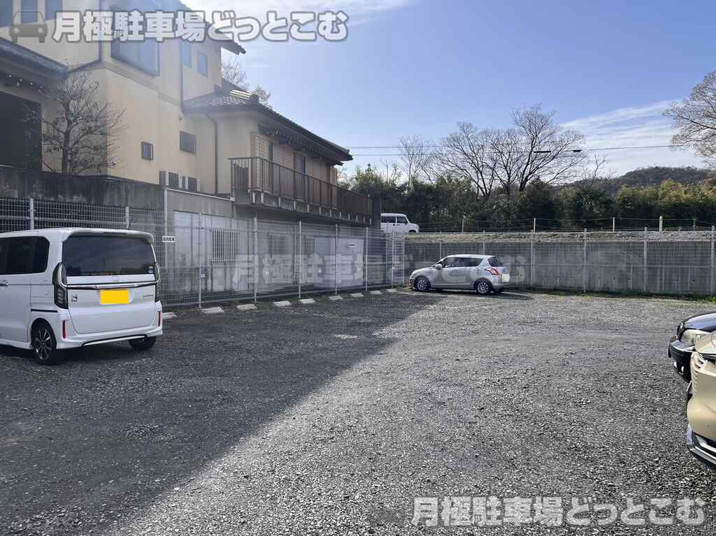 犬山市犬山四日市33の月極駐車場2