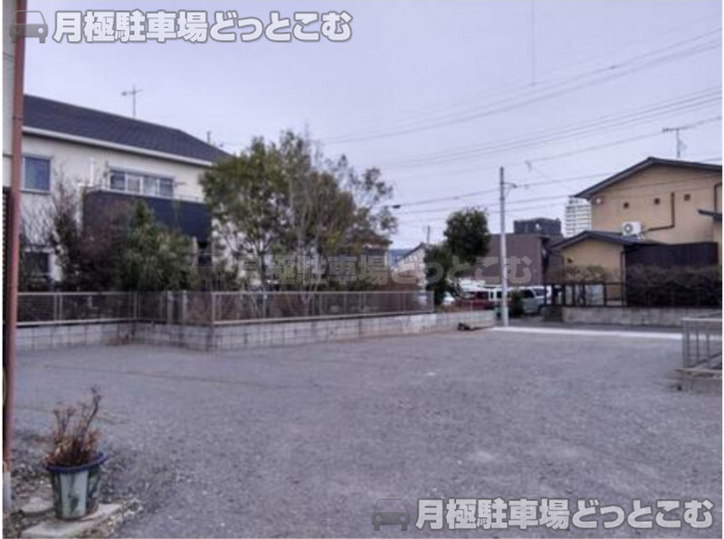 蒲郡市栄町9-3の月極駐車場2