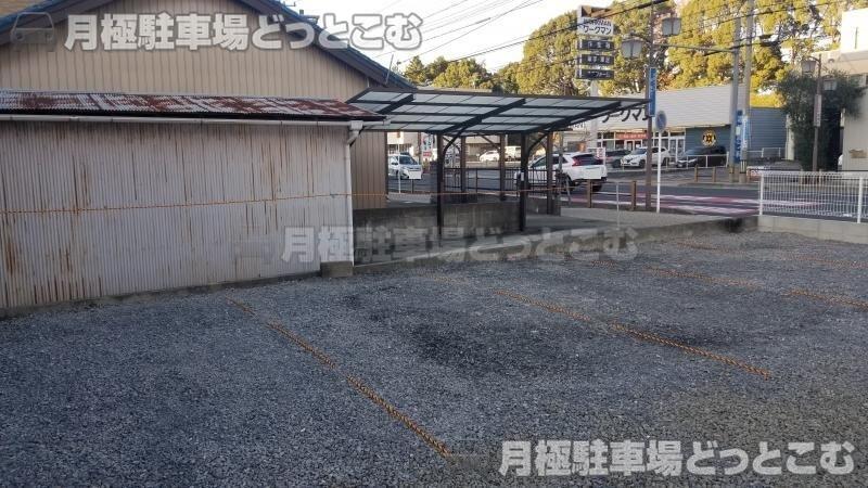 岡崎市稲熊町2丁目94番1号の月極駐車場3
