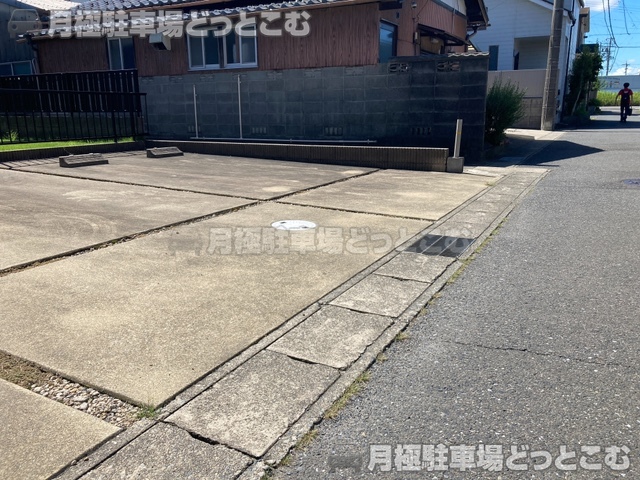 一宮市東両郷町26-1の月極駐車場7