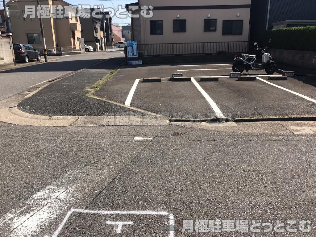 名古屋市熱田区明野町21の月極駐車場5
