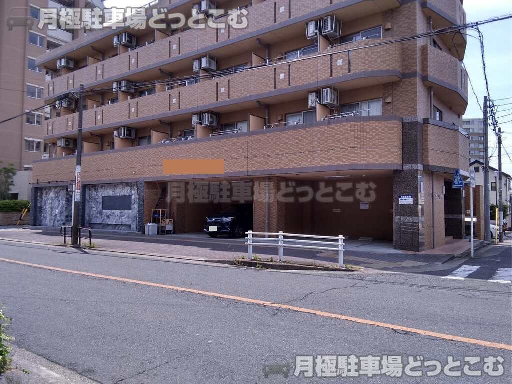 名古屋市千種区高見2丁目5の6の月極駐車場3
