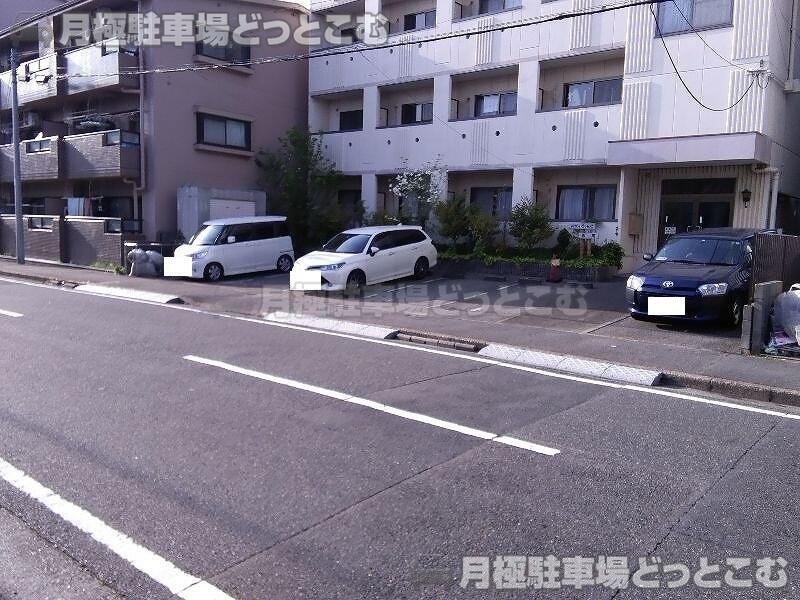 名古屋市南区元柴田東町1丁目24の月極駐車場3
