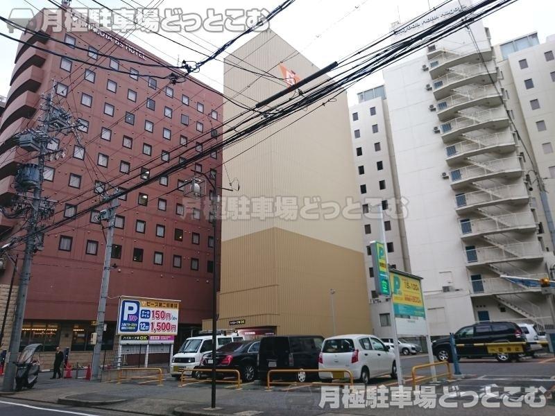 名古屋市中区錦1丁目16-2の月極駐車場1