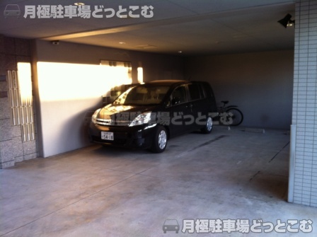 名古屋市中川区山王1-8-19の月極駐車場2