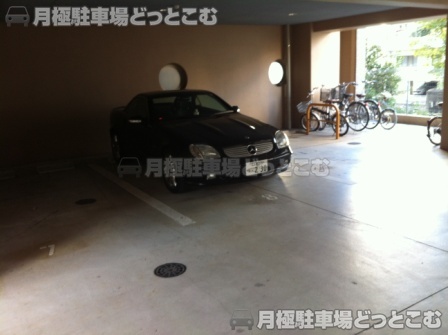 名古屋市中区上前津2-14-12の月極駐車場1