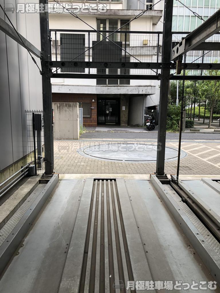港区南青山5-1-3の月極駐車場2