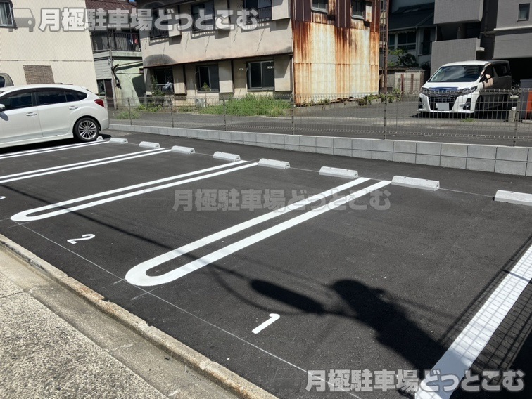 名古屋市中区古渡町19-7の月極駐車場4