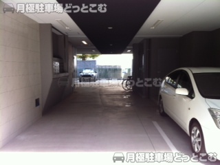 名古屋市中村区亀島一丁目509の月極駐車場2