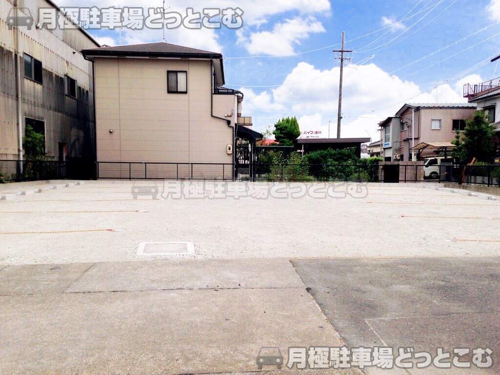 名古屋市中川区法華2丁目65-2の月極駐車場2