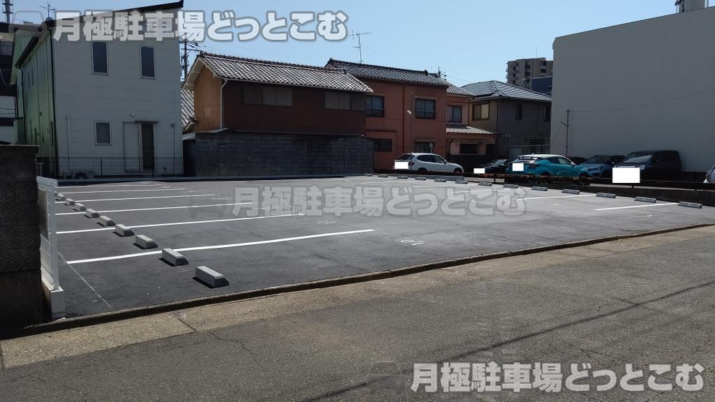 名古屋市昭和区川名本町4丁目21の月極駐車場4