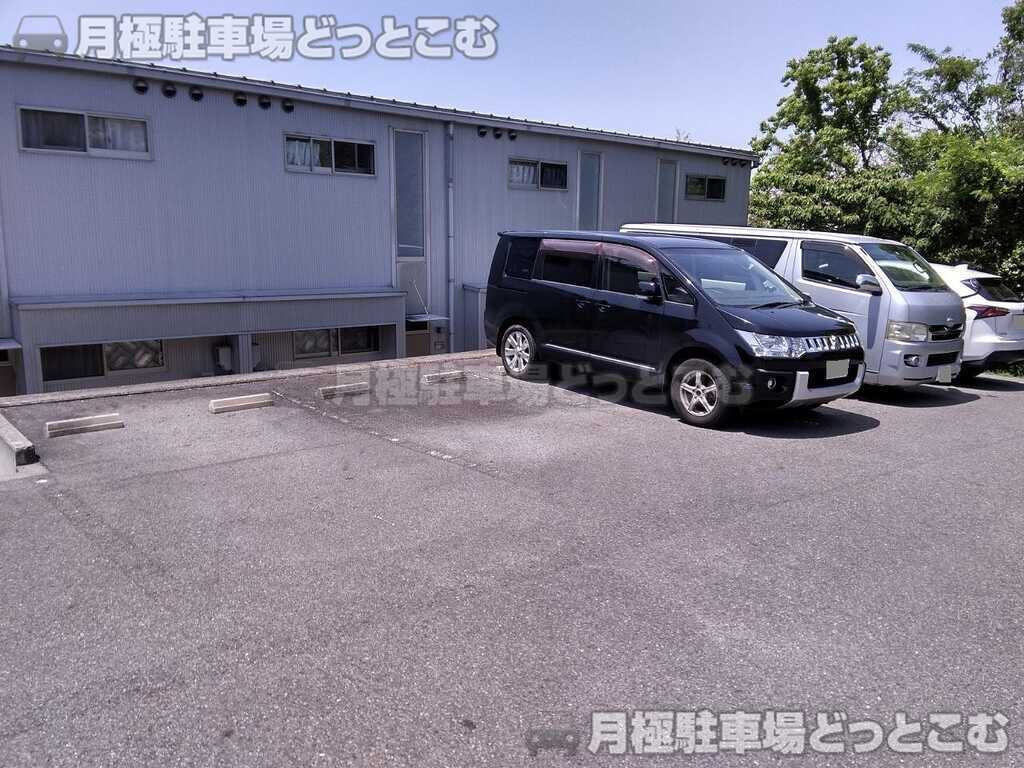 名古屋市守山区川東山1320の月極駐車場2