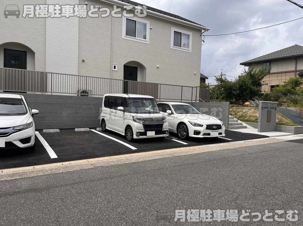 名古屋市名東区高間町312の月極駐車場3